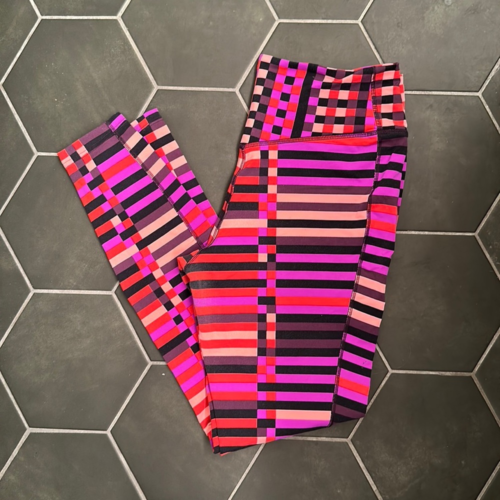 Nike ankle length leggings size large